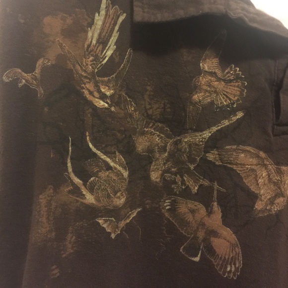 Stranded Graphic Tee - Picture 2 of 6